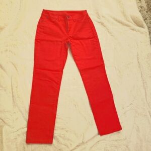 FREE SHIPPING OVER $30! Hot Pink slim ankle jeans size 2/26